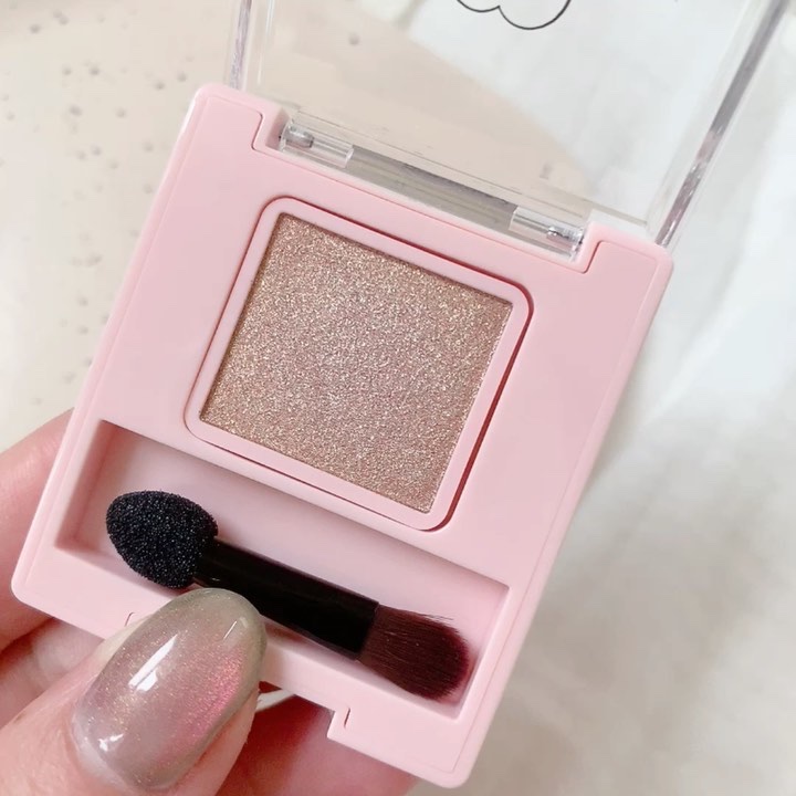 フーミー シングルラメシャドウ/WHOMEE/単色アイシャドウを使ったクチコミ（2枚目）