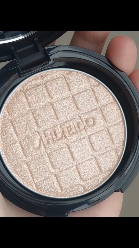 フェイスイルミネーター/ローラ メルシエ/パウダーハイライトを使ったクチコミ（3枚目）