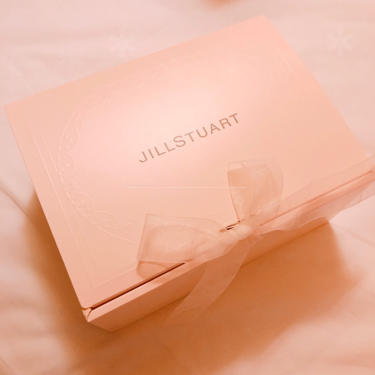 クリスタルブルーム ムーンライトマジック パフュームド ハンドクリーム/JILL STUART/ハンドクリームを使ったクチコミ（2枚目）