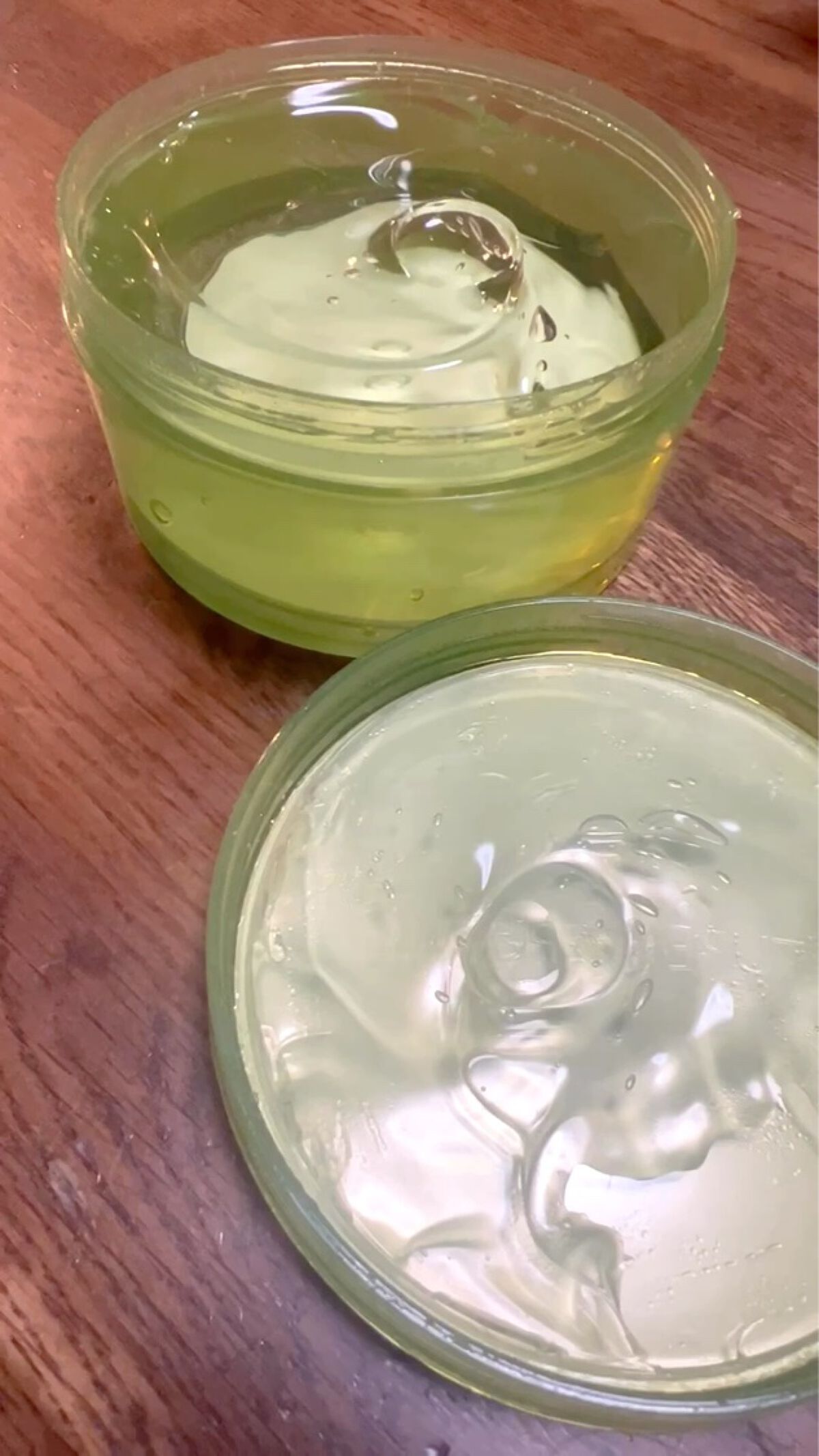 マイルド＆モイスチャーアロエジェル/ネイチャーリパブリック/ボディローションを使ったクチコミ（1枚目）