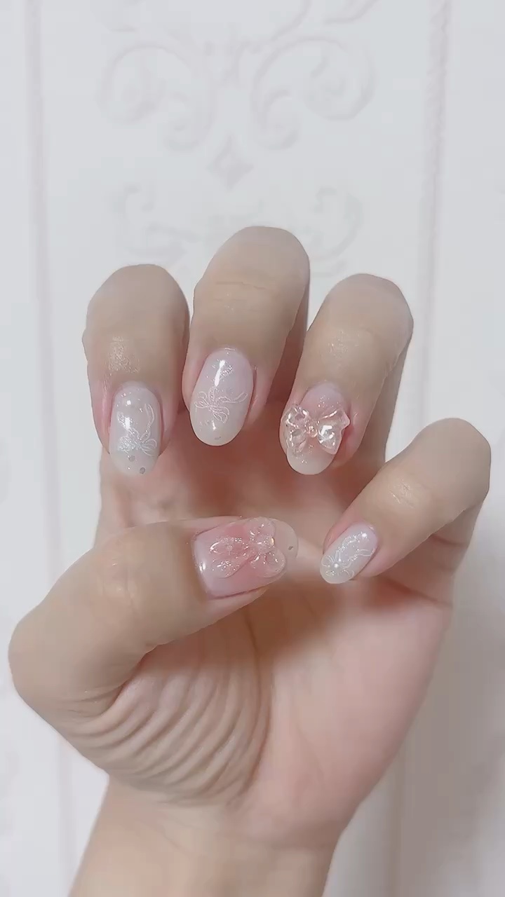 #ネイル,#リボンネイル,#チークネイル,#ガーリーネイル,#ジェルネイル,#ホワイトネイルのネイルデザイン