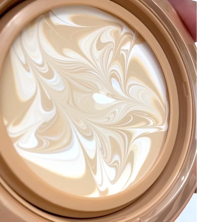 ジューシーパン スキンケアプライマー/A’pieu/化粧下地の動画クチコミ4つ目