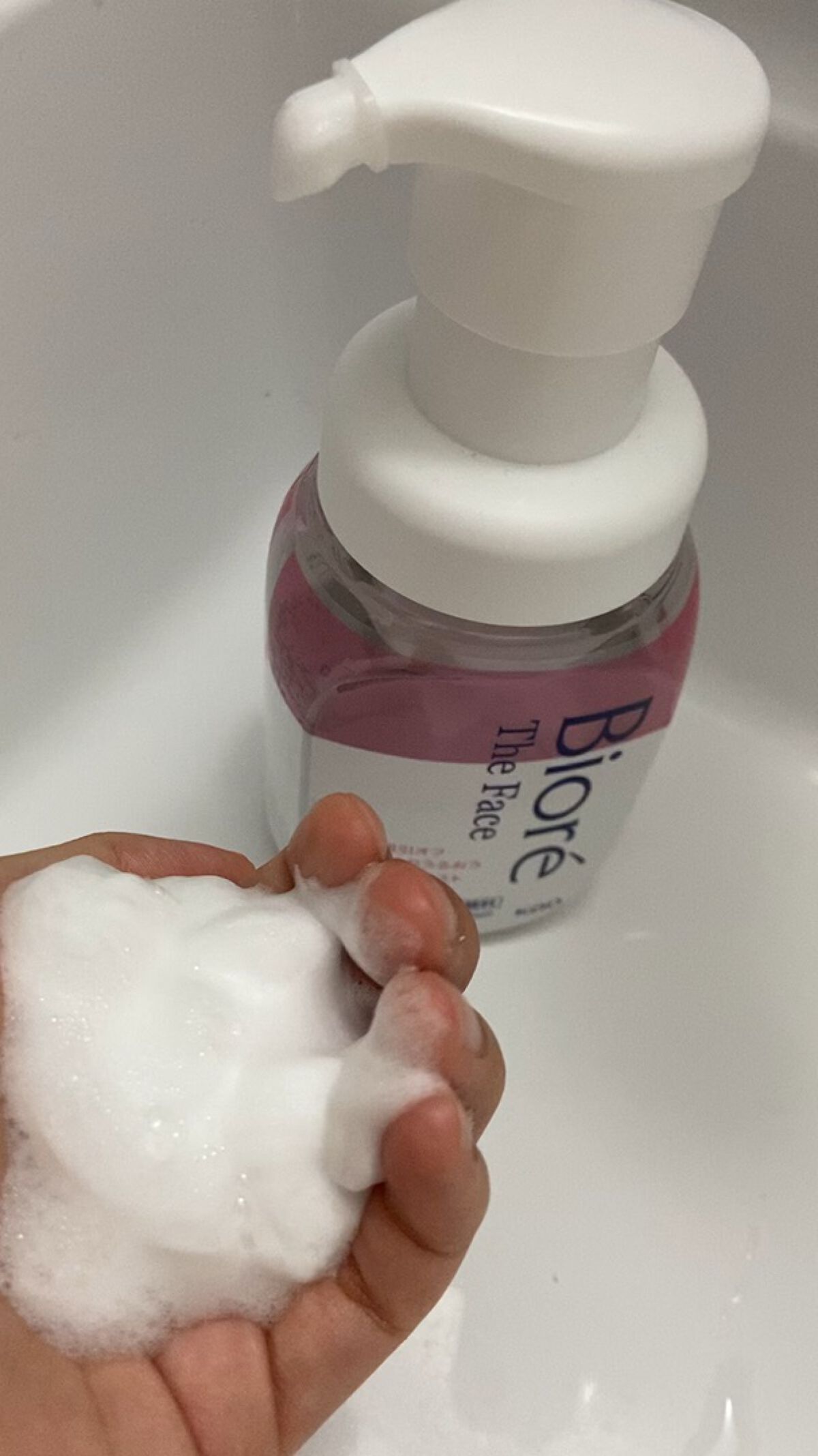 ビオレ ザフェイス 泡洗顔料 ディープモイスト/ビオレ/泡洗顔の人気ショート動画