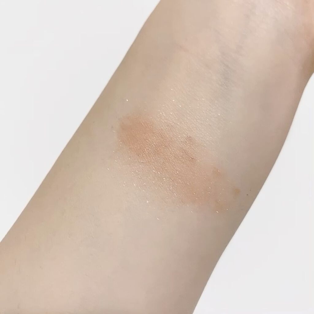 ミネラルピグメント/ONLY MINERALS/単色アイシャドウの動画クチコミ1つ目