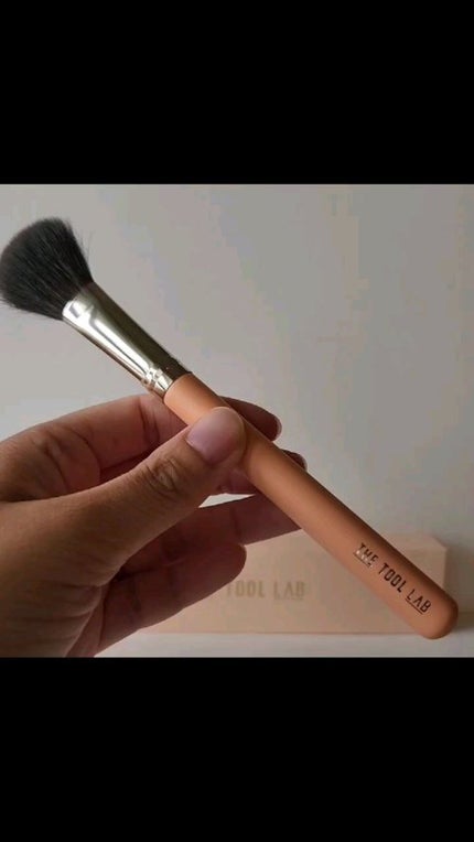 157 ライトタッチ ブラッシュ ブラシ/THE TOOL LAB/メイクブラシの人気ショート動画