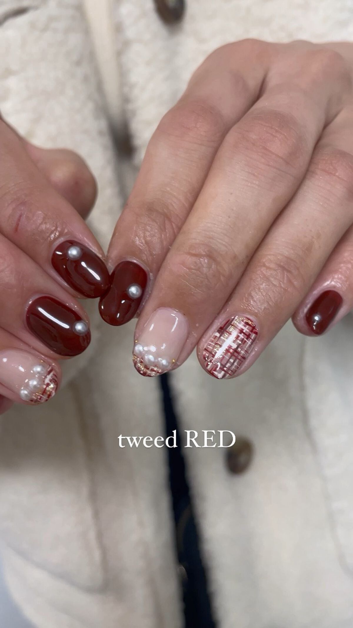 #ジェルネイル,#セルフネイル,#ツイードネイル,#ガーリーネイル,#赤ネイル,#冬ネイルのネイルデザイン