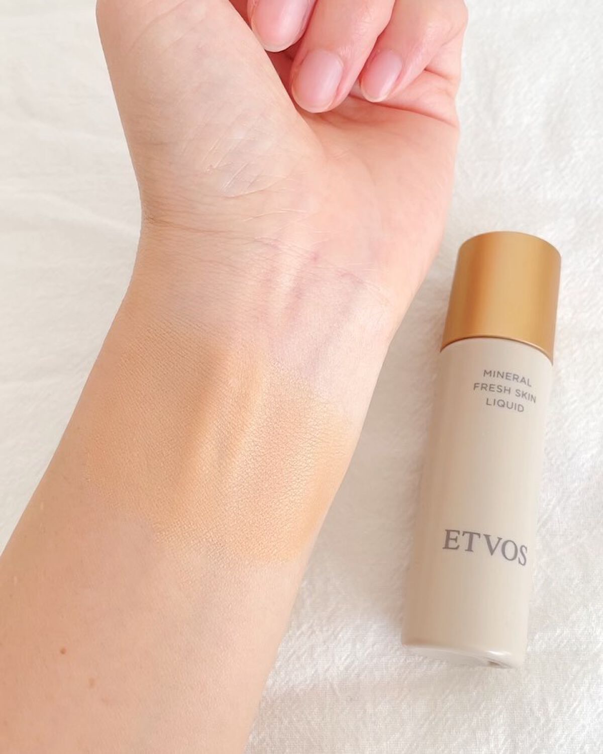 エトヴォス　ミネラルフレッシュスキンリキッド　オークル ミネラルフレッシュスキンリキッド