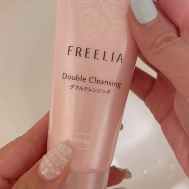 コープ フリーリアダブルクレンジングのクチコミ「♡
「FREELIA(フリーリア)」🌹✨
⁡
フリーリアは自然派エイジングケア化粧品✨
⁡
日.....」（2枚目）