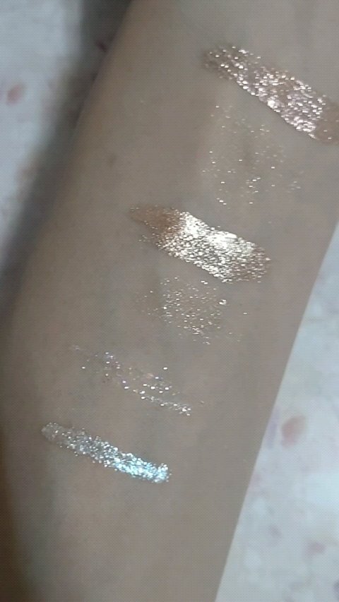 ダイヤモンドシリーズ 星空リキッドアイシャドウ/ZEESEA/リキッドアイシャドウを使ったクチコミ（2枚目）