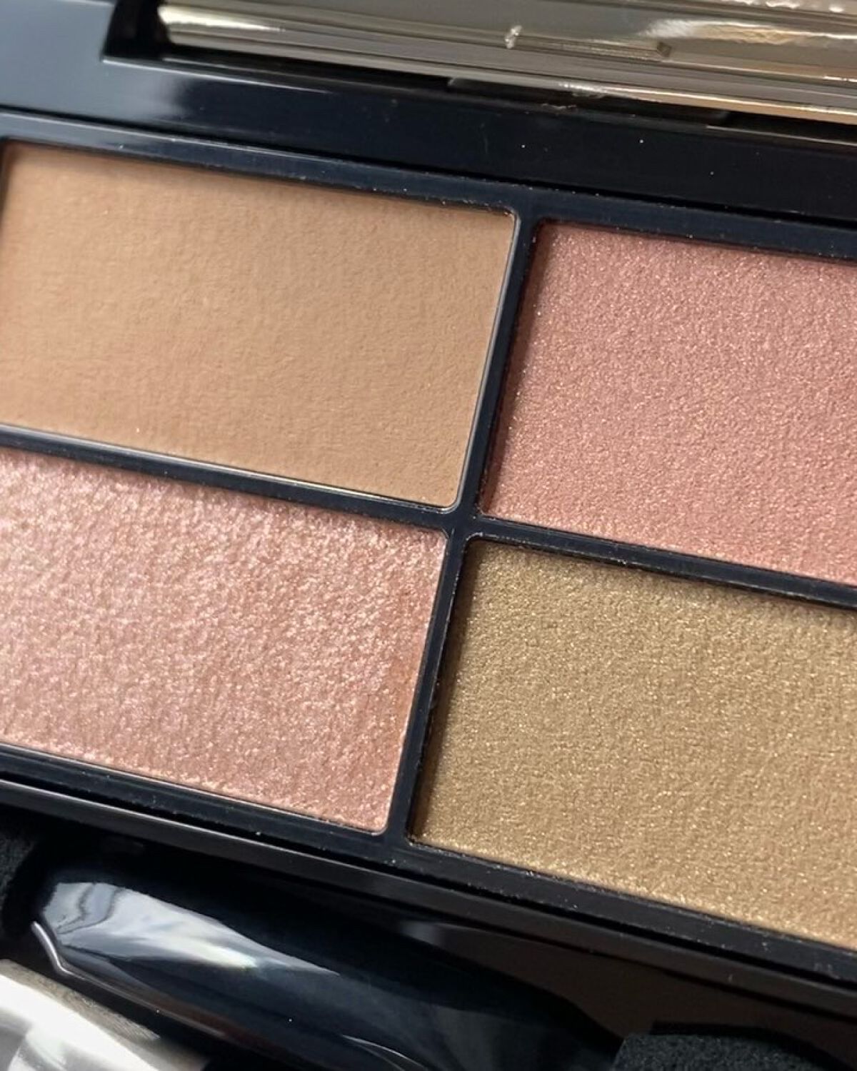 デイライト タッチ アイシャドウ /est/アイシャドウパレットの動画クチコミ2つ目