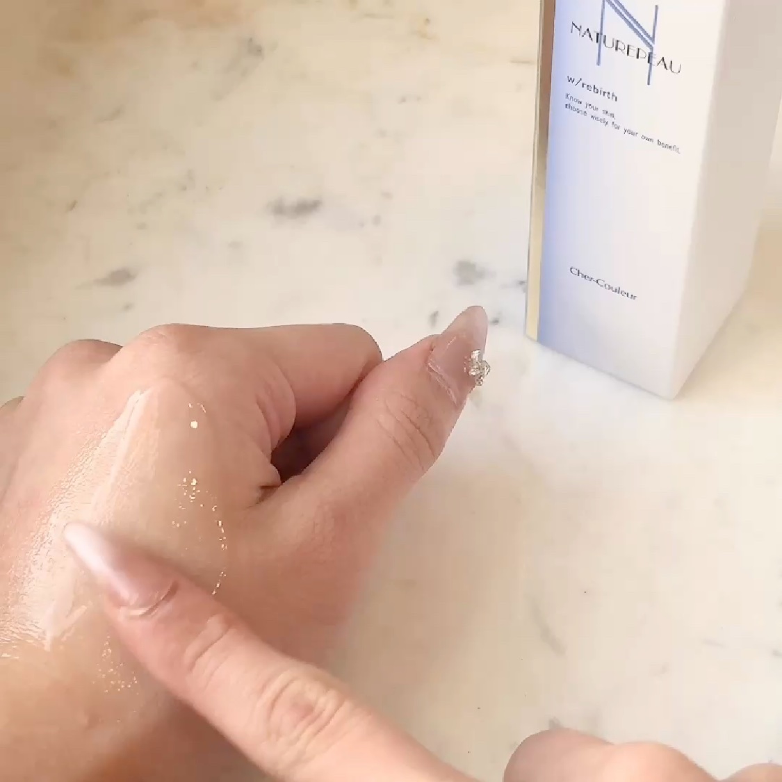 ダブルパーリバース/シェルクルール/美容液の動画クチコミ1つ目