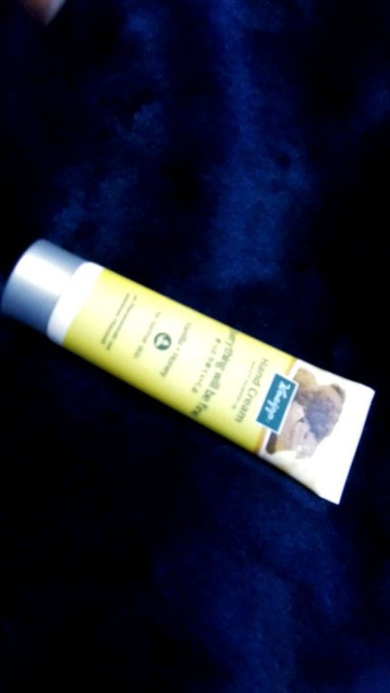 ハンドクリーム バニラ&ハニーの香り/クナイプ/ハンドクリームの人気ショート動画