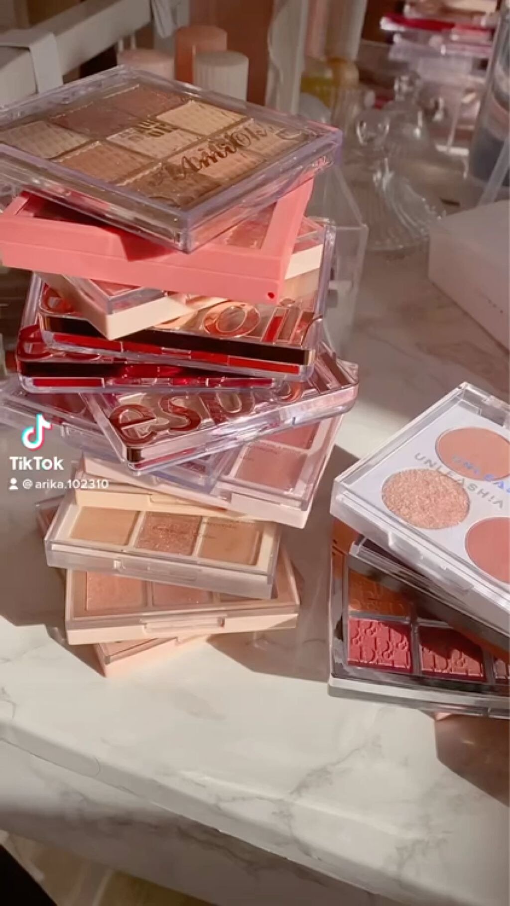 ゲットジュエルパレット/unleashia/アイシャドウパレットの人気ショート動画