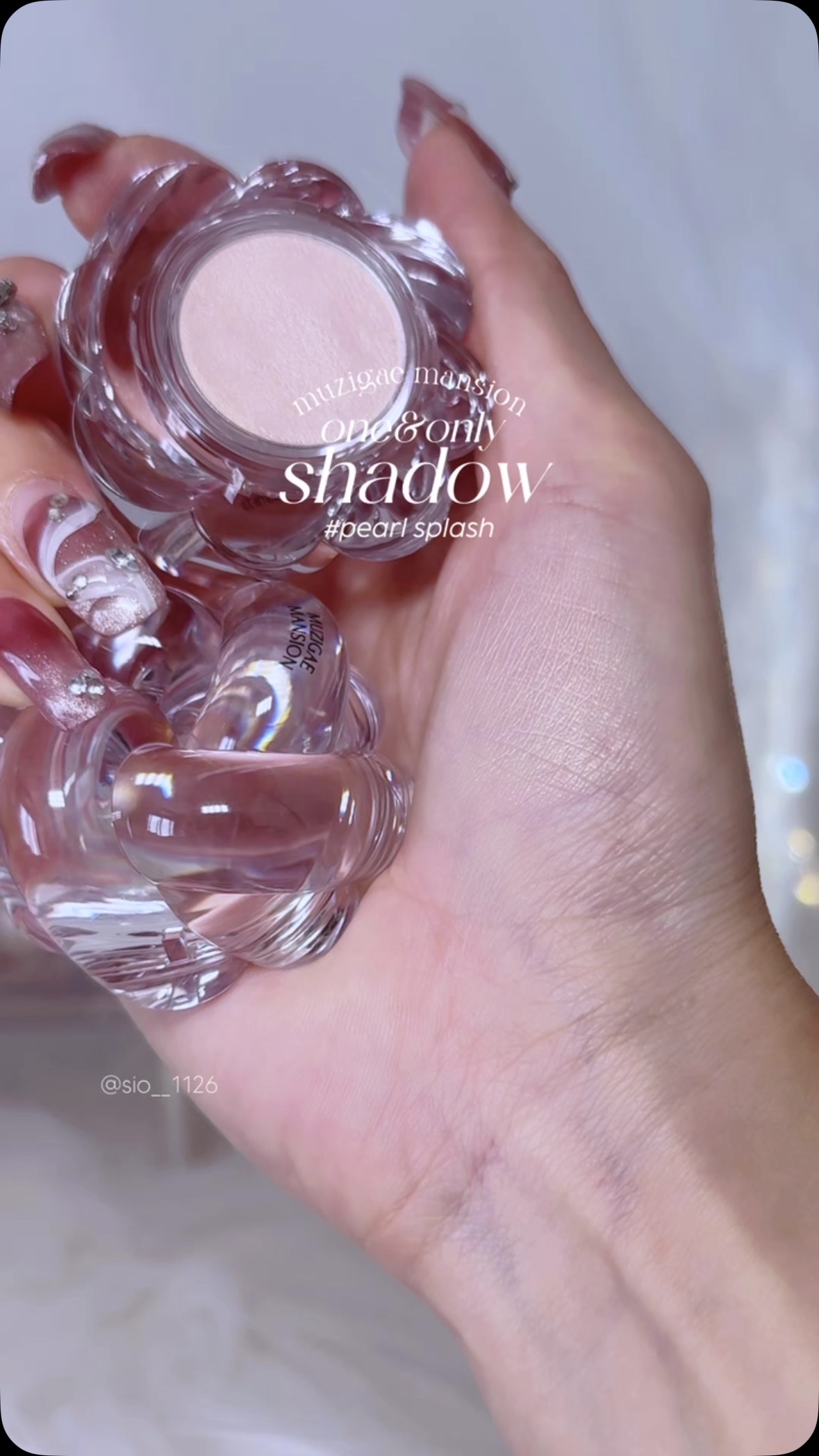 ワンアンドオンリーシャドウ/MUZIGAE MANSION/単色アイシャドウを使ったクチコミ（1枚目）