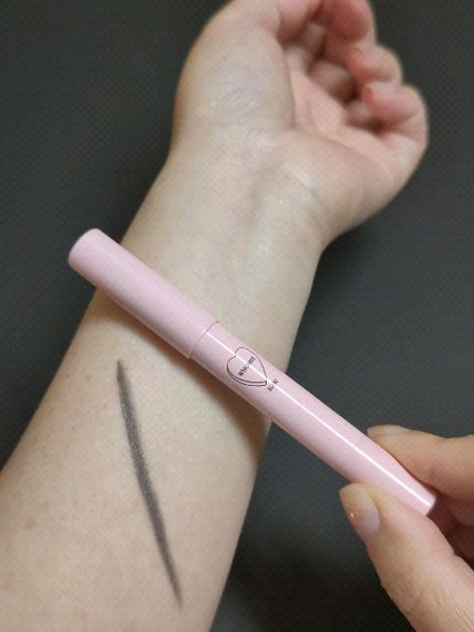 クリーミーアイシャドウペンシル/WHOMEE/スティックアイシャドウを使ったクチコミ(1枚目)