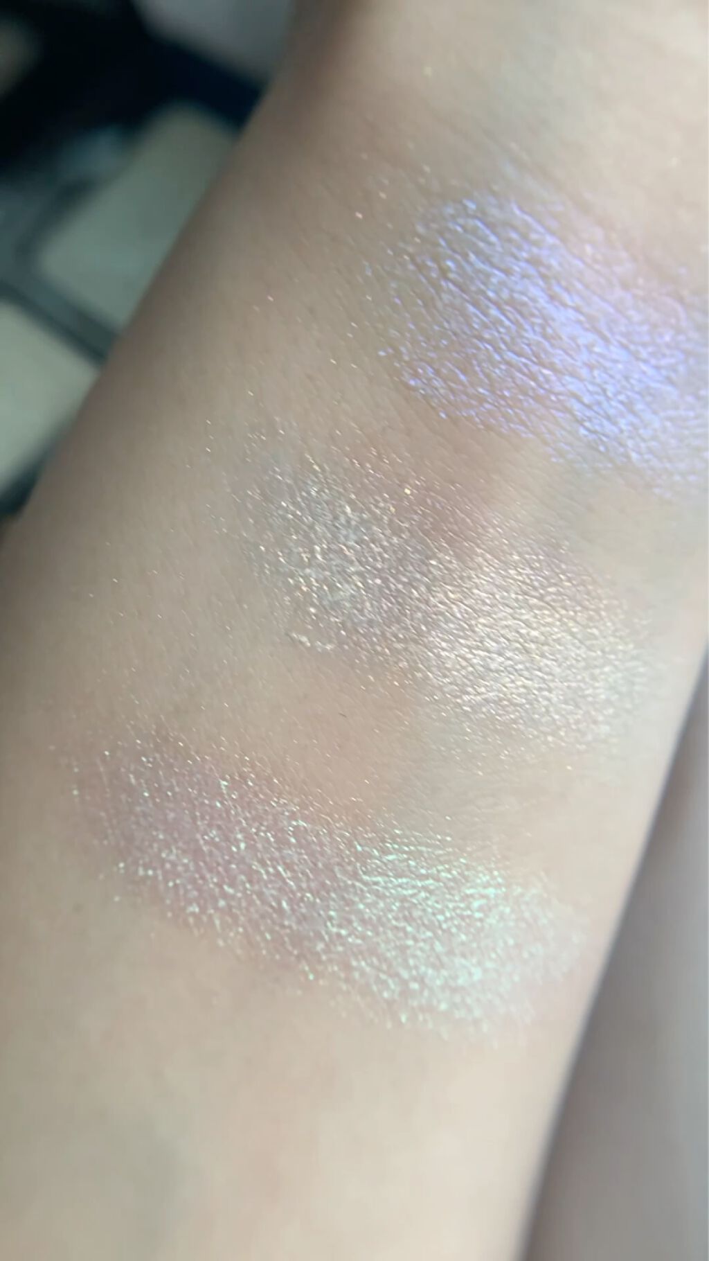 PRISMAGIC HIGHLIGHTING TRIO/Kevyn Aucoin/パウダーハイライトを使ったクチコミ（3枚目）