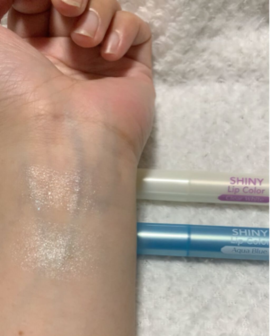 DAISO シャイニーリップカラーのクチコミ「おはようございます‪(ᐡɞ̴̶̷  ̫ ɞ̴̶̷ᐡ)

今回はDAISOで購入したリップの紹介.....」（3枚目）