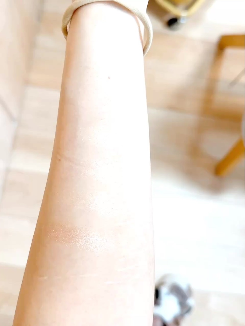 グロウコントゥアリングハイライターパレット/wakemake/パウダーハイライトを使ったクチコミ（3枚目）