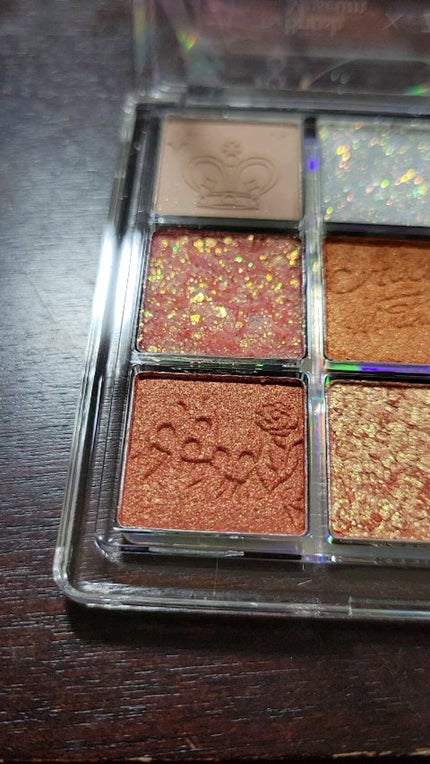 クォーツ 9色アイシャドウパレット(ドリームランドアイシャドウ)/ZEESEA/アイシャドウパレットの人気ショート動画