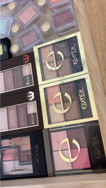 スキニーリッチシャドウ/excel/アイシャドウパレットを使ったクチコミ（3枚目）