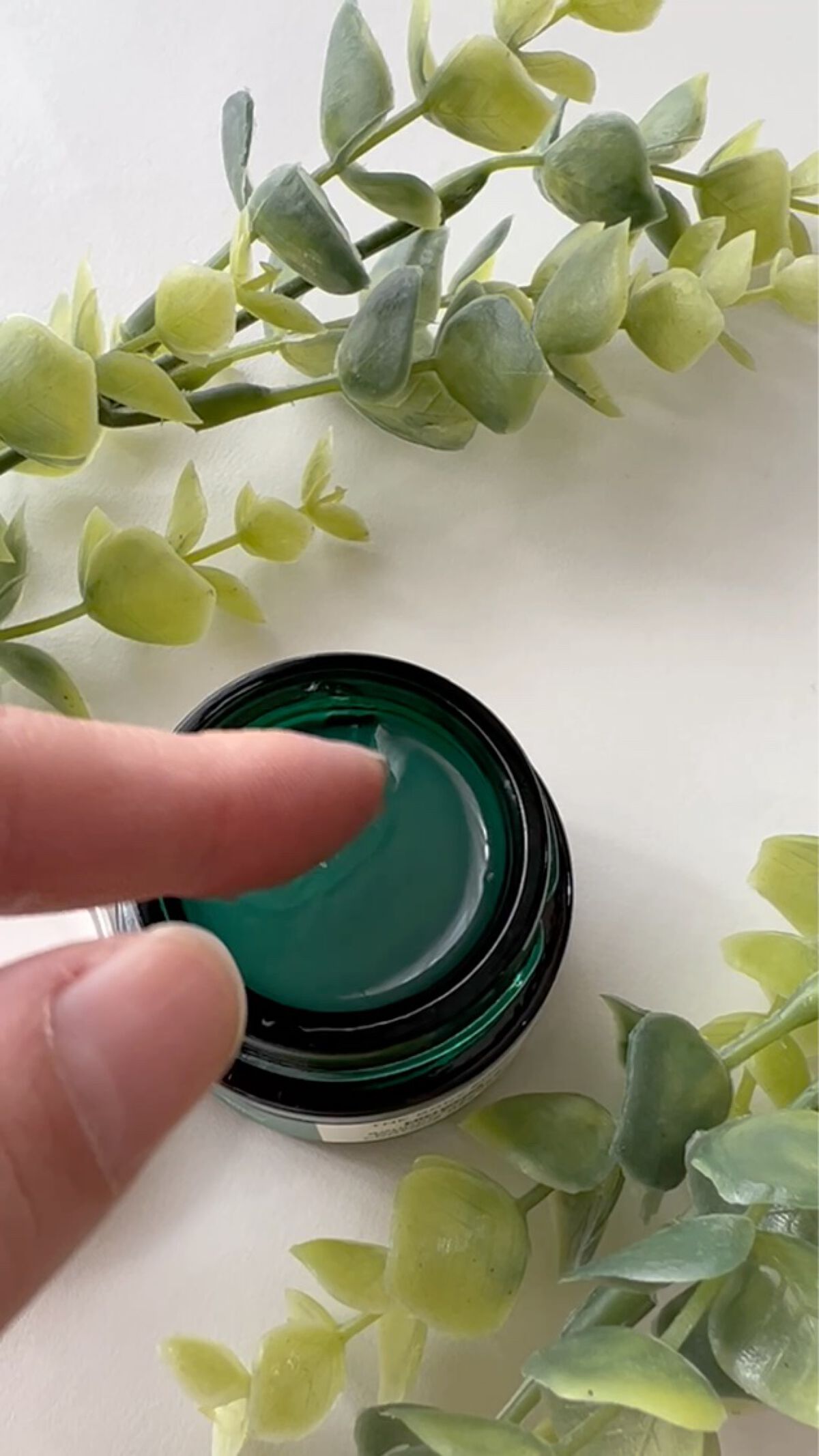 EDW バウンシィ アイマスク/THE BODY SHOP/洗い流すパック・マスクを使ったクチコミ（1枚目）