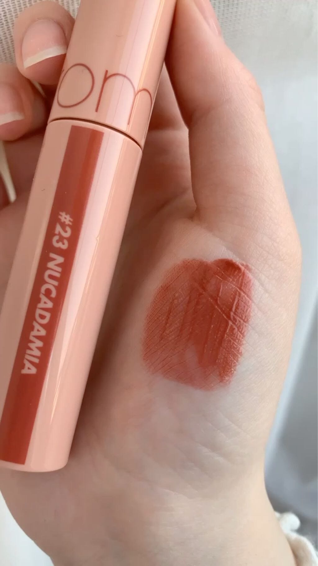 ジューシーラスティングティント/rom&nd/リップティントを使ったクチコミ（3枚目）