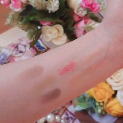 グリッターペディアアイパレット/unleashia/アイシャドウパレットを使ったクチコミ(5枚目)