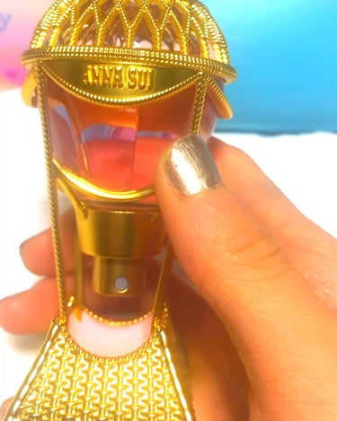 ANNA SUI スカイ オーデトワレのクチコミ「
本日、2/1発売

ANNA SUIさんの新しい香水を
購入させていただんですが、デザインの.....」（3枚目）