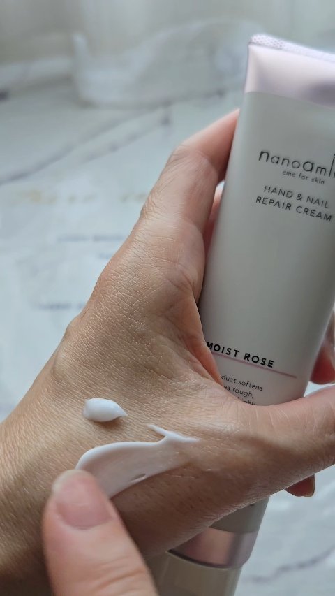 ナノアミノ ハンド＆ネイル リペアクリーム モイスト/ナノアミノスキン/ハンドクリームを使ったクチコミ（1枚目）