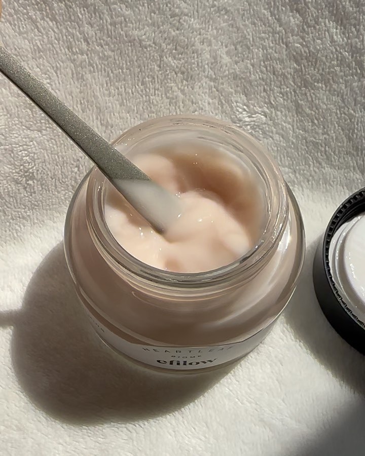 ヒドラカーミングクリーム/efilow/フェイスクリームの動画クチコミ1つ目