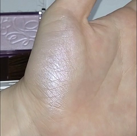 パールグロウニュアンサー/CEZANNE/パウダーハイライトを使ったクチコミ（2枚目）