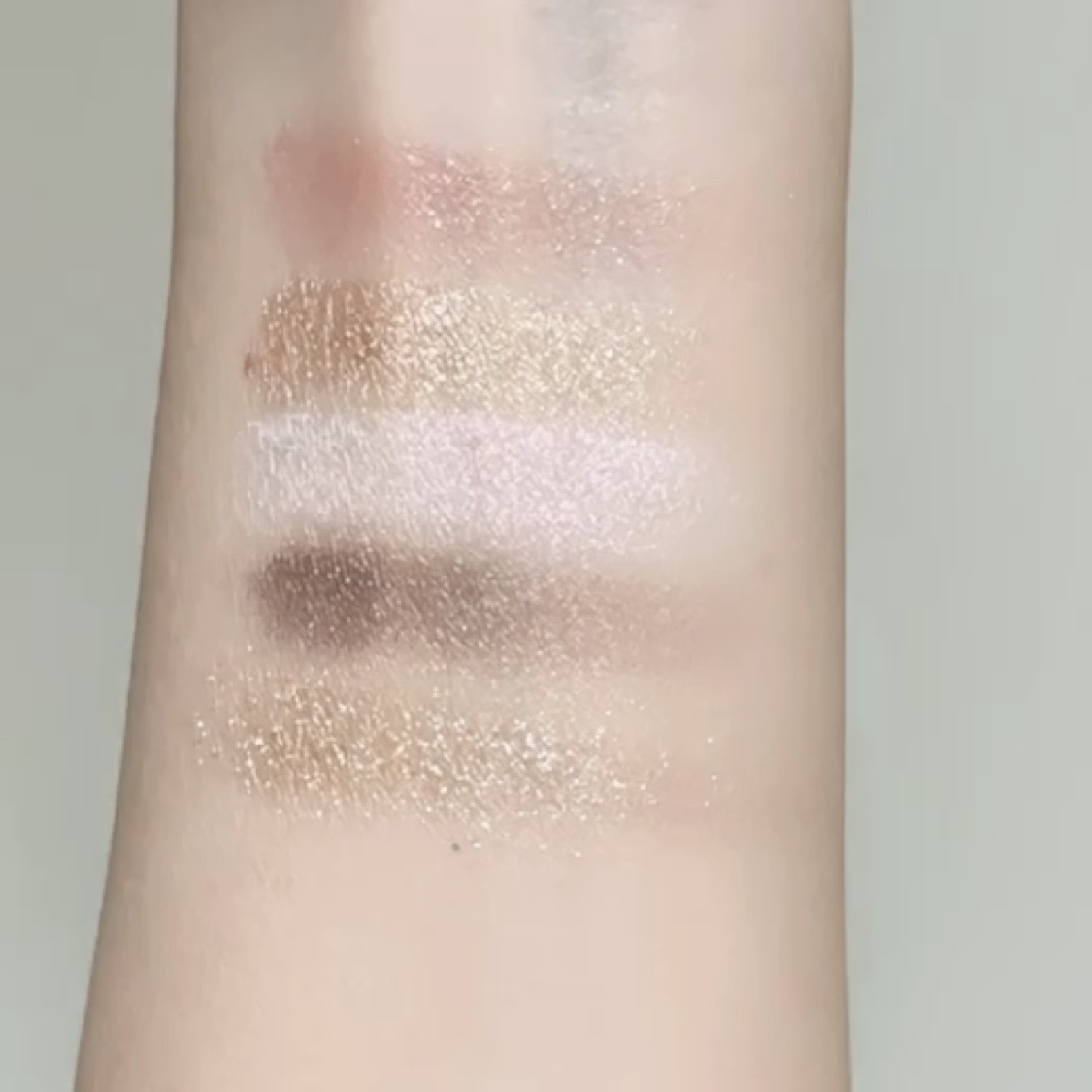 エクシア コフレ ラヴィソン/ALBION/スキンケアキットの動画クチコミ3つ目