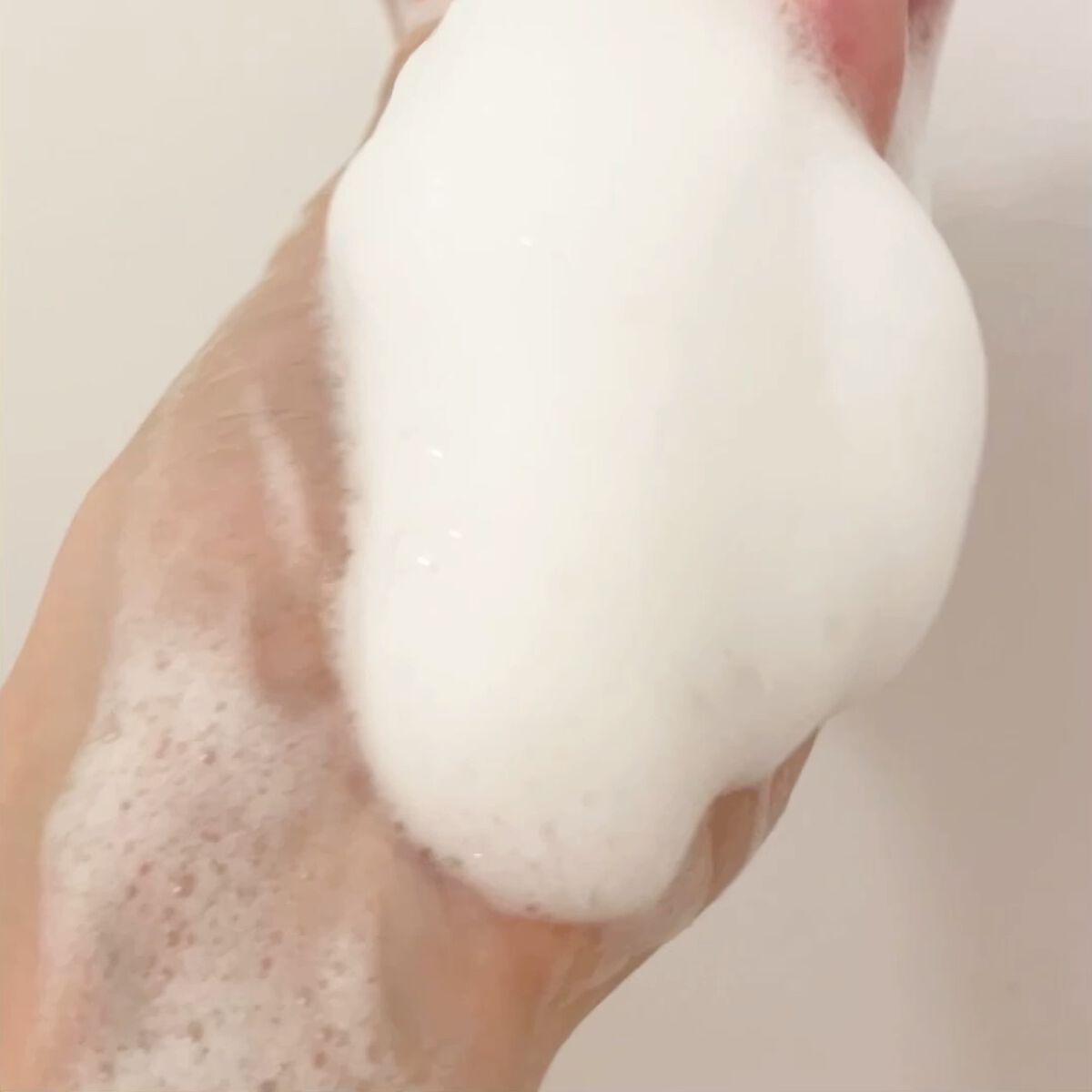 インテンスモイスチャー シャンプー／コンディショニングトリートメント/モロッカンオイル/サロンシャンプーの動画クチコミ5つ目