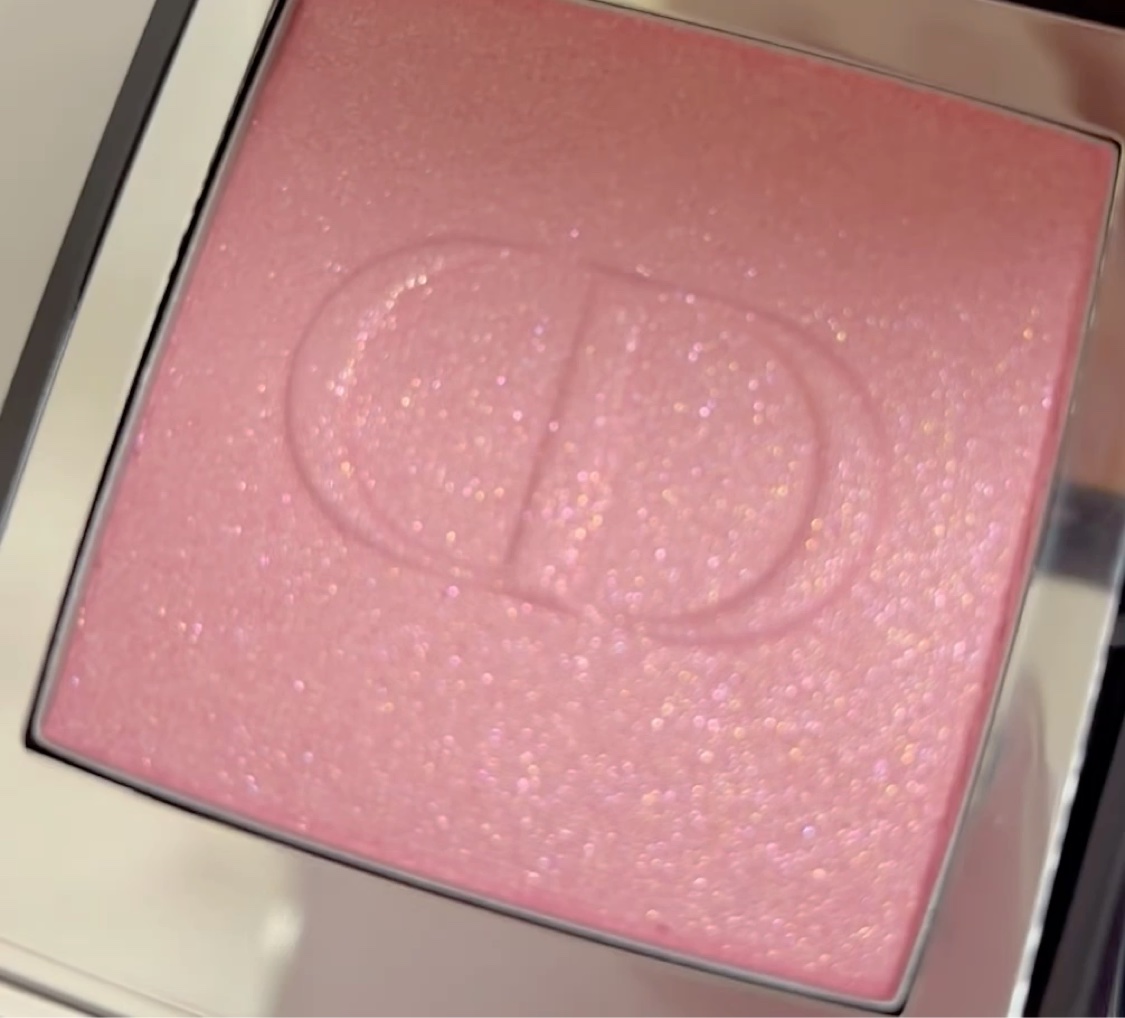 ディオールスキン フォーエヴァー グロウ マキシマイザー/Dior/ハイライトを使ったクチコミ（2枚目）