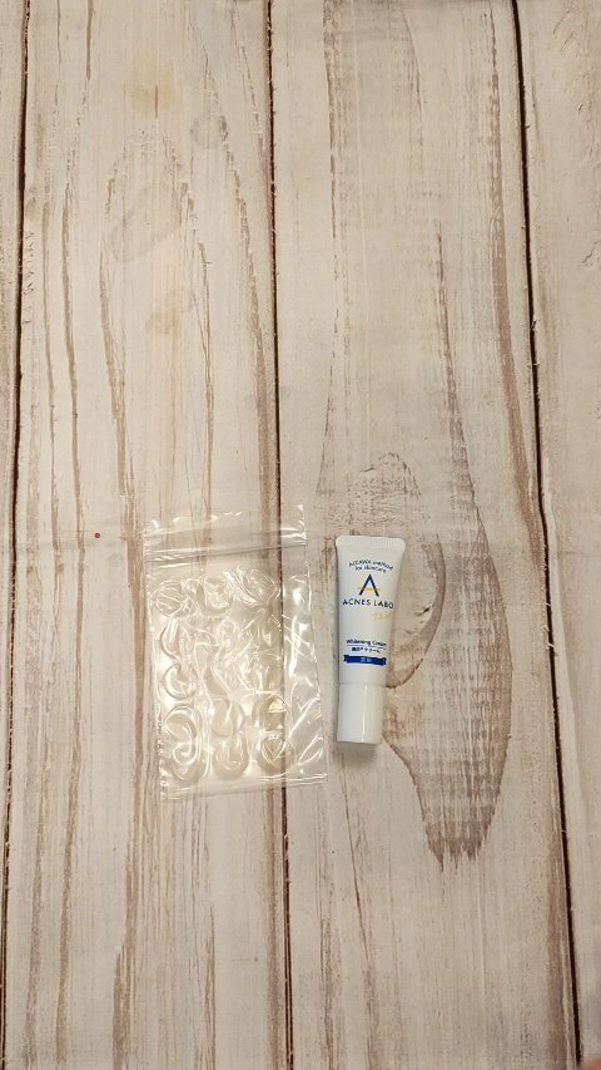 薬用 美白アクネホワイトクリーム 専用パッチ付/アクネスラボ/その他キットセットを使ったクチコミ（1枚目）
