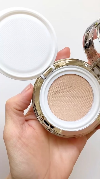 グリーミングテンションパクト/2aN/クリーム・エマルジョンファンデーションの動画クチコミ1つ目