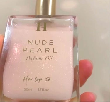 Her lip to BEAUTY ロールオンパフュームオイル ヌードパールのクチコミ「Her lip toのNude Pearl Perfume Oilを購入しました。

⚠️動画.....」（2枚目）