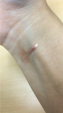 グリッター&グロウ リキッドアイシャドウ/stila/グリッターを使ったクチコミ（3枚目）