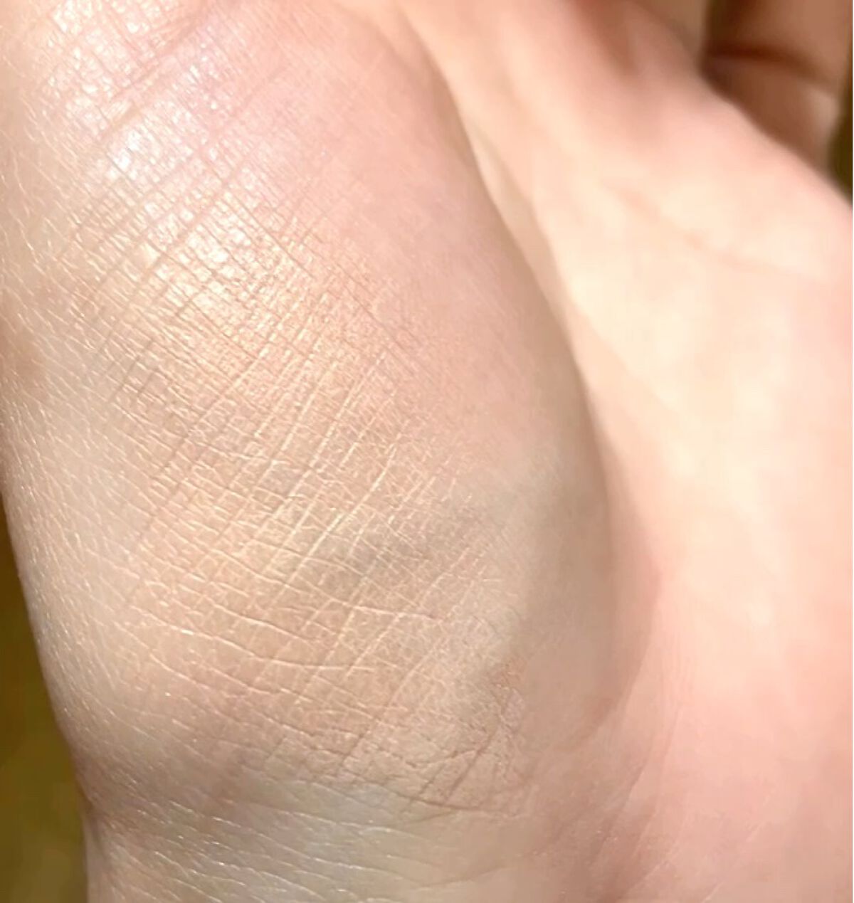 レ ベージュ ヘルシー グロウ クリーム/CHANEL/クリームハイライトの動画クチコミ1つ目