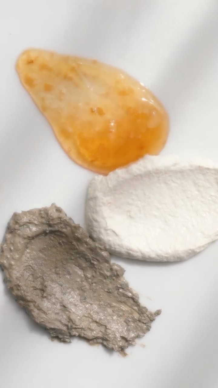 マスクで叶えるパーソナルケア🤍🩶

Tゾーンにクレイ、
頬には保湿、
全体にブライトニング

肌の声を聞いて、
エリア別にチョイス🌟

各種 75mL 3,850円(税込)

#thebodyshop #ザボディショップ #ヴィーガン