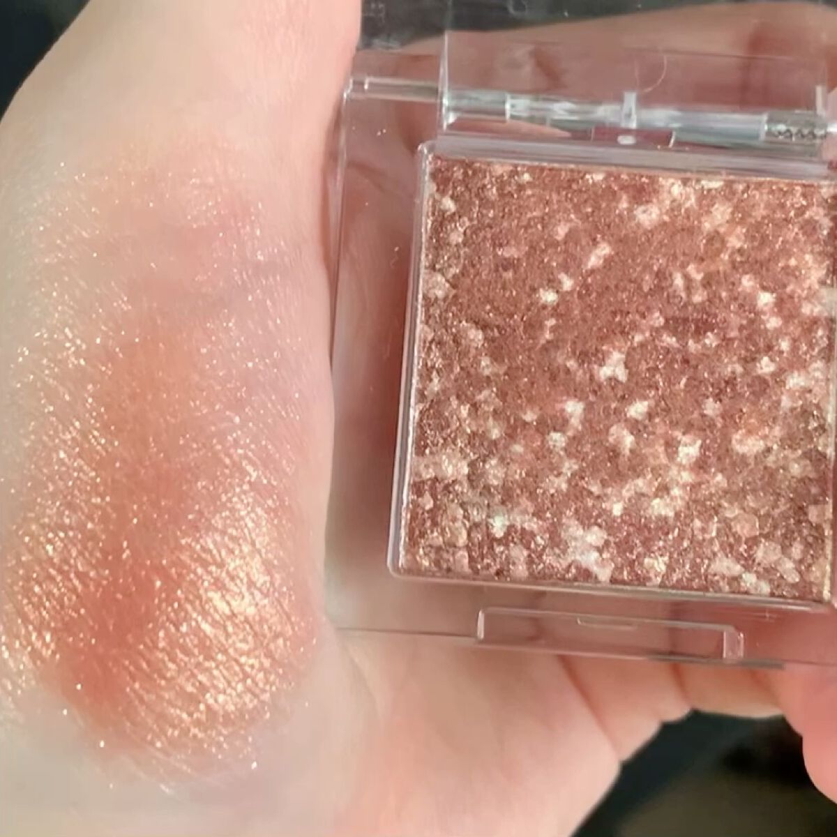 シングルアイシャドウ/aZTK/単色アイシャドウを使ったクチコミ（3枚目）