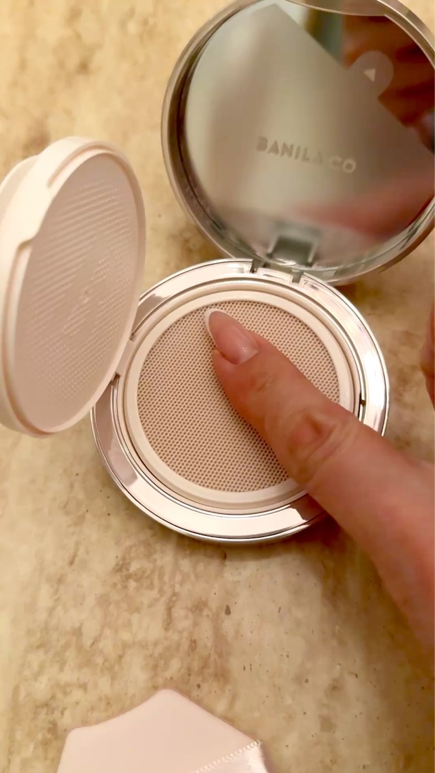 デューブーストクッションハイライター/BANILA CO/リキッドハイライトを使ったクチコミ（2枚目）