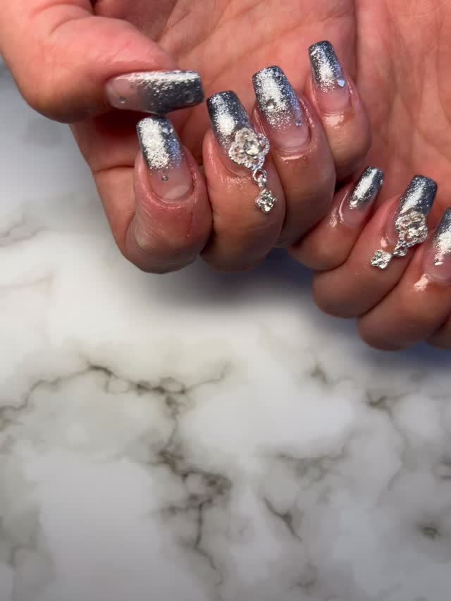 #ネイル,#ニュアンスネイル,#ジェルネイル,#ギャルネイル,#ネイル,#城陽ネイルのネイルデザイン