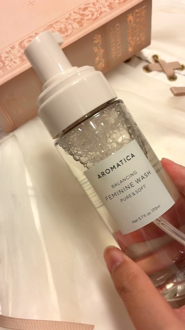 ピュア＆ソフトフェミニンウォッシュ /AROMATICA/デリケートゾーンケアを使ったクチコミ（1枚目）