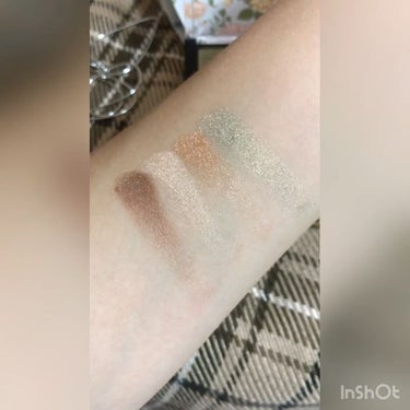 UR GLAM　VELVET EYE COLOR PALETTE/U R GLAM/アイシャドウパレットを使ったクチコミ（4枚目）