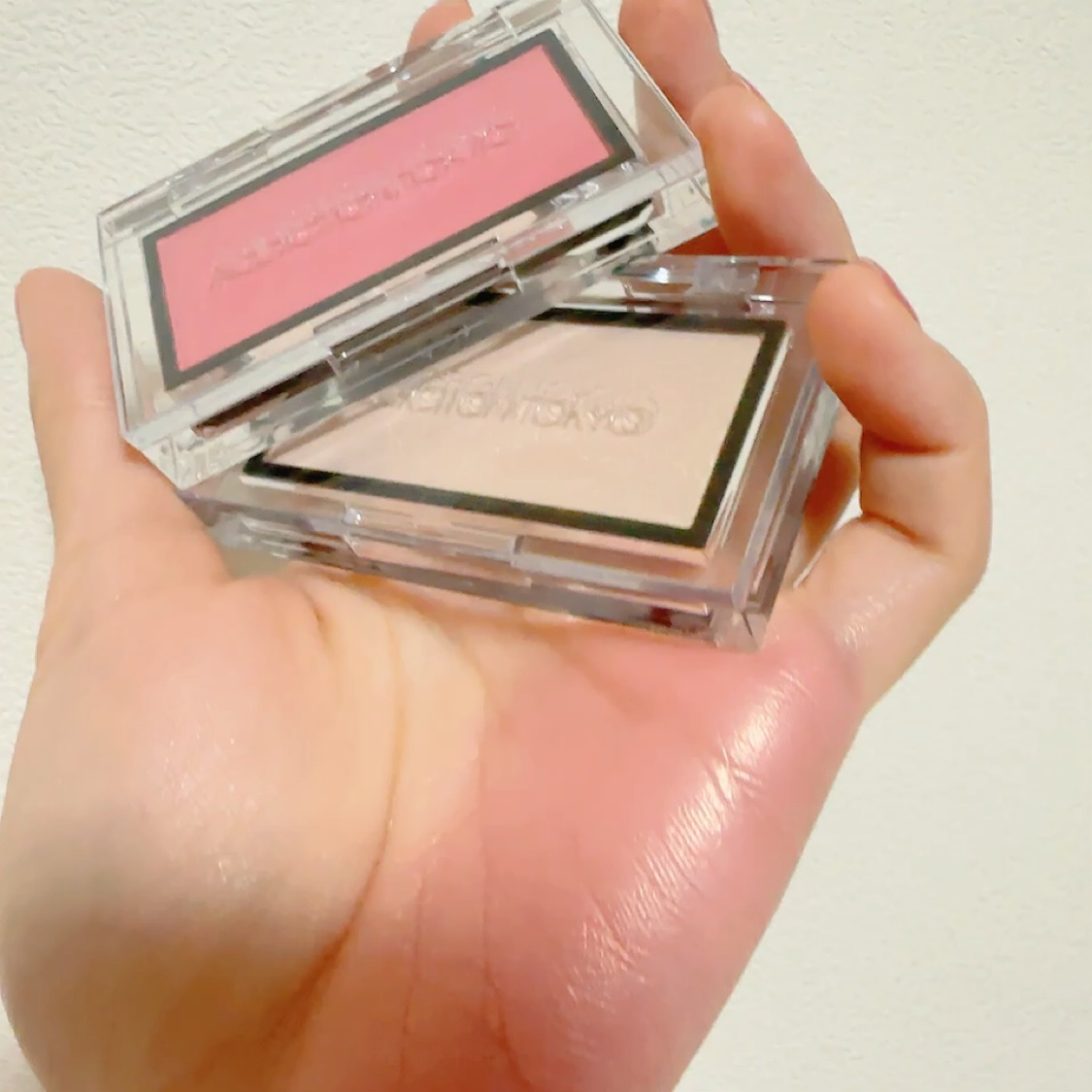 アディクション ザ ブラッシュ ニュアンサー/ADDICTION/パウダーチークの動画クチコミ5つ目