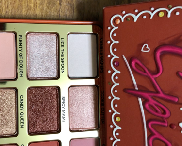 ジンジャーブレッド エクストラ スパイシー アイシャドウ パレット/Too Faced/メイクアップキットを使ったクチコミ（2枚目）