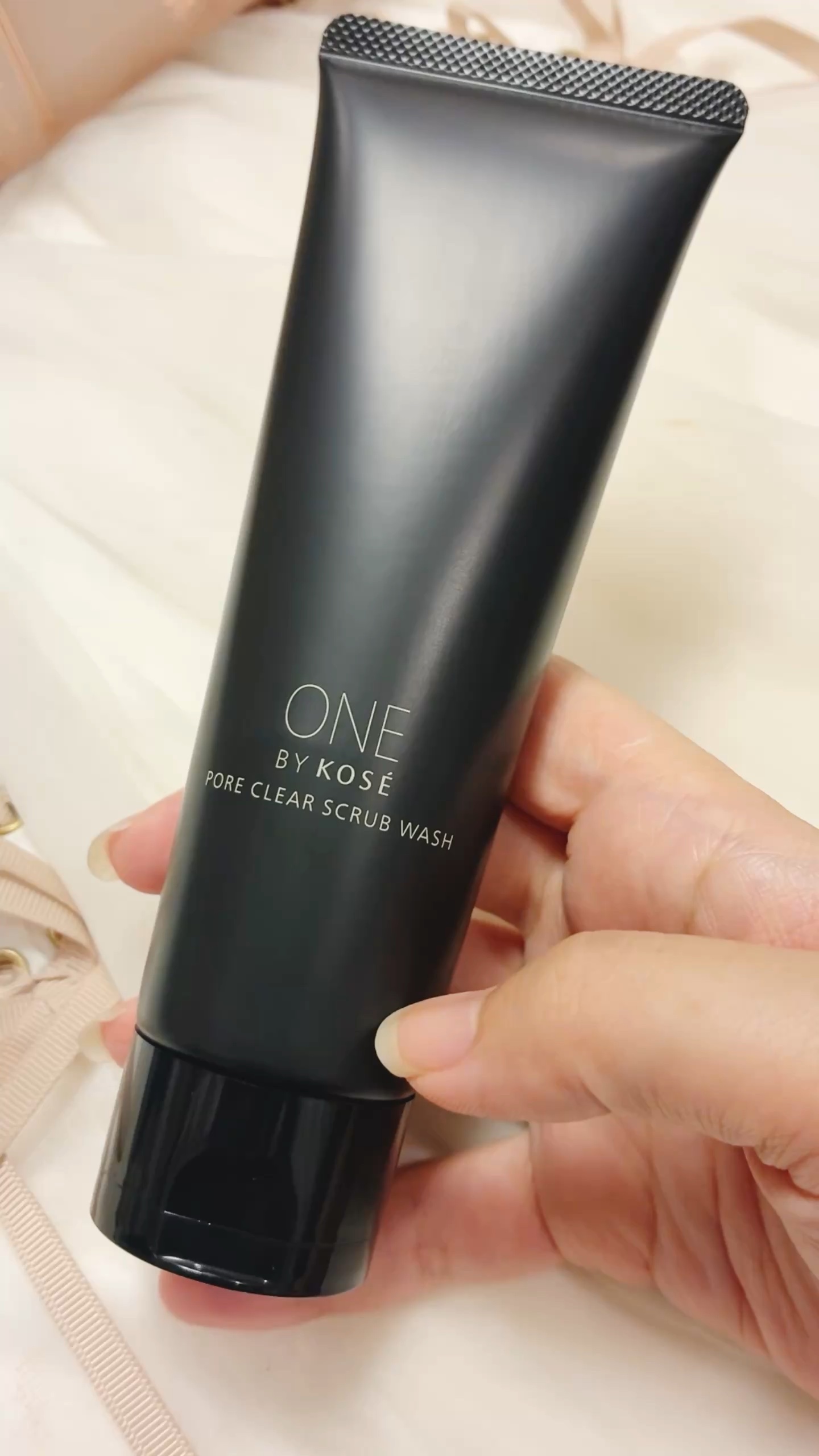 ポアクリア スクラブ ウォッシュ/ONE BY KOSE/洗顔フォームの人気ショート動画