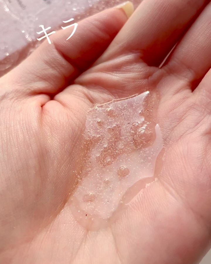 スクラブボディウォッシュ フラワーマーケット ホワイトチューリップ/LUV SCENT/ボディスクラブを使ったクチコミ（3枚目）