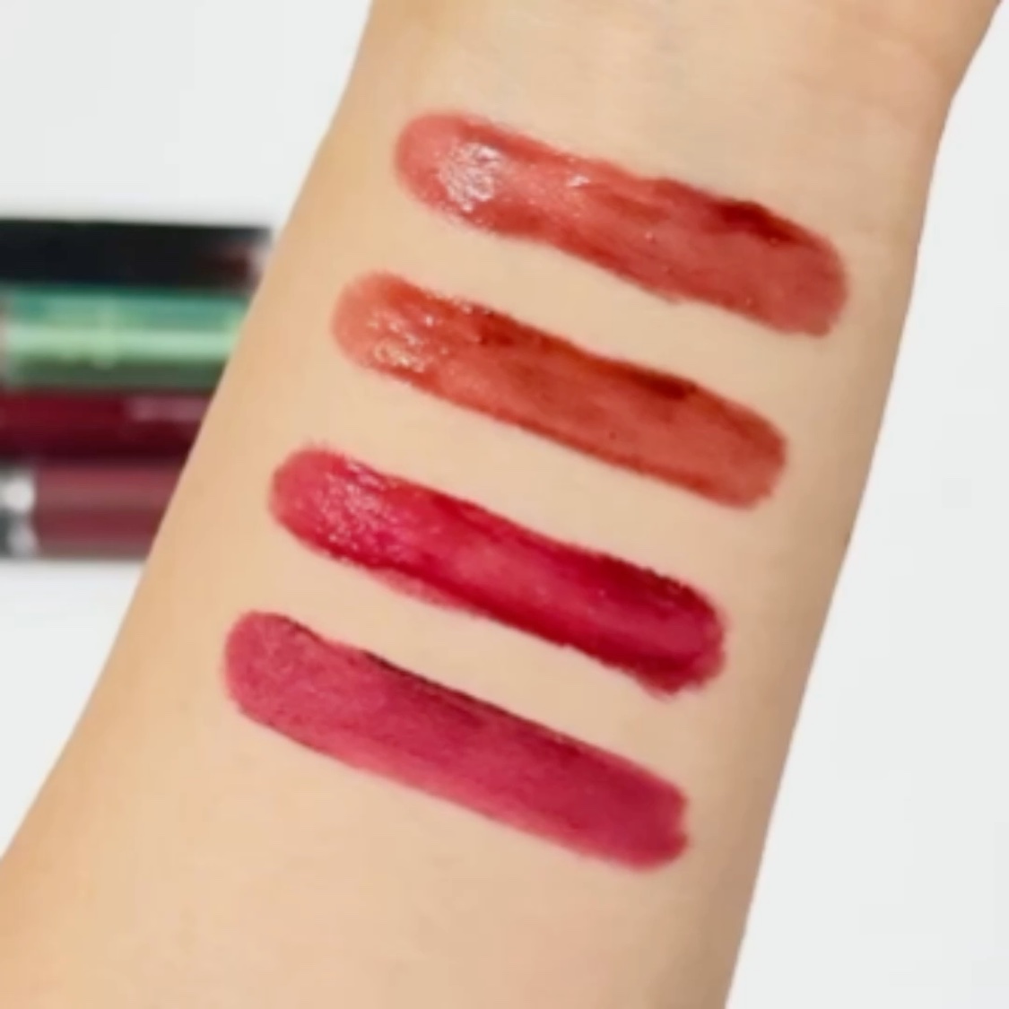 パウダー キス リキッド リップカラー/M・A・C/口紅の動画クチコミ4つ目